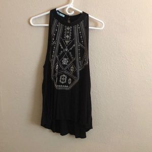 Maurice’s tank top